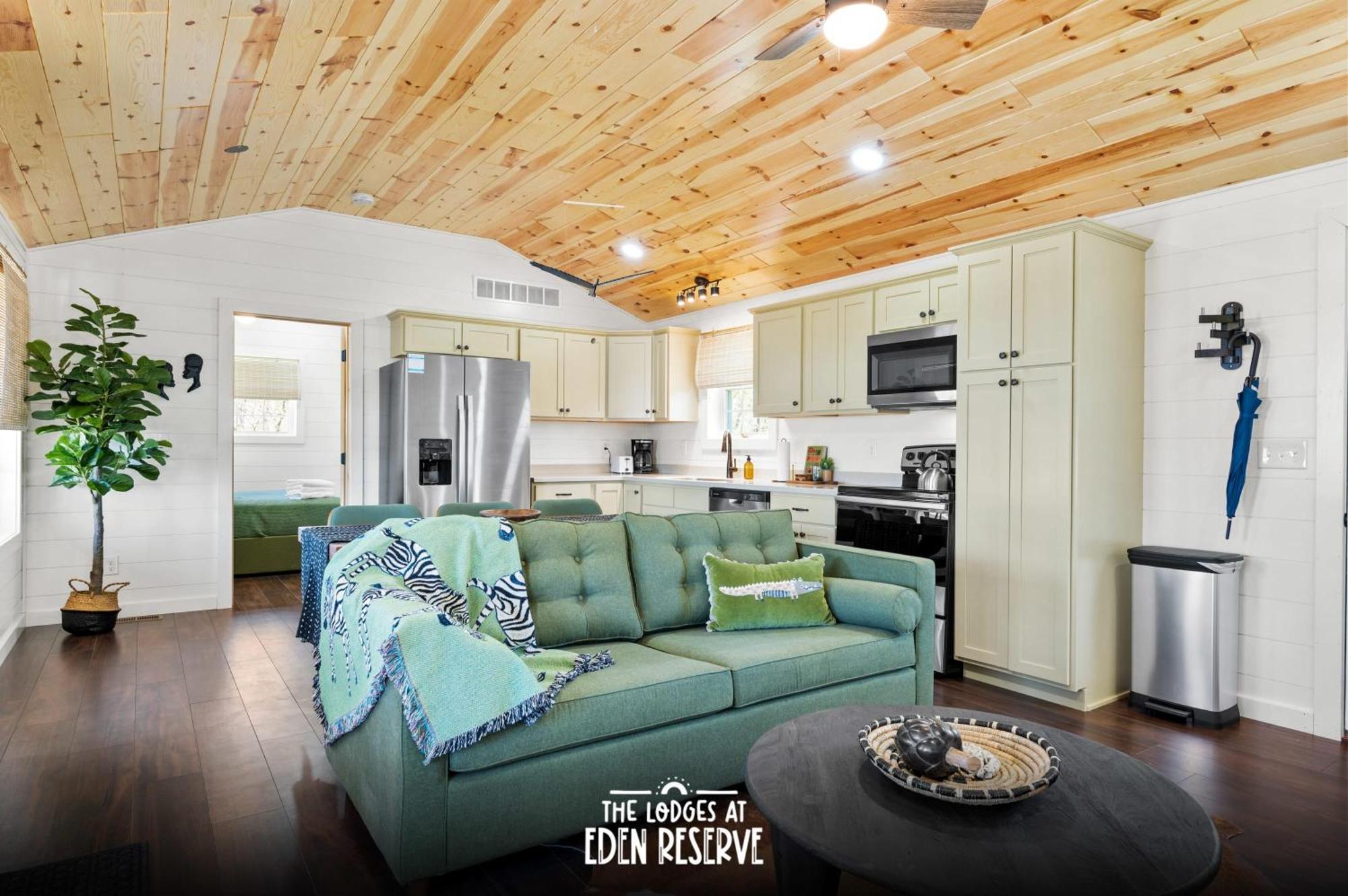 The Lodges At Eden Reserve - Pet Friendly Cabins Near Ark Williamstown Eksteriør bilde