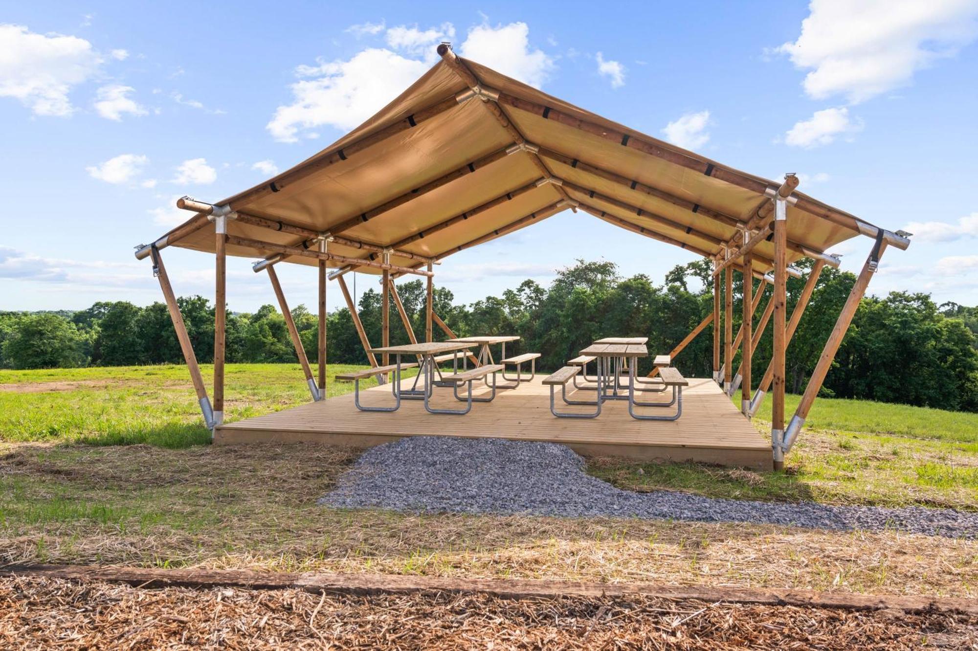 The Lodges At Eden Reserve - Pet Friendly Cabins Near Ark Williamstown Eksteriør bilde